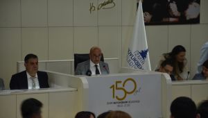 Büyükşehir'de 'Arka Sıralara Hizmet' tartışması