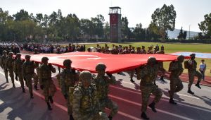 Foça'da Cumhuriyet coşkuyla kutlandı