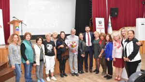 Foça'da ‘‘Cumhuriyet ve Kadın’’ konulu söyleşi