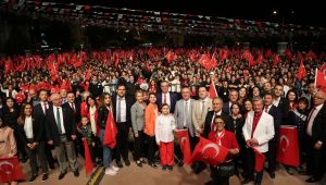 Gaziemir’e yakışan Cumhuriyet kutlaması