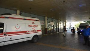 Hasta jiletle doktorun boğazını kesti