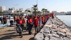 Karşıyaka'da ''Clean-Up'' etkinliği