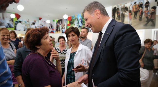 Karşıyaka'da 'Kadın ve Aile' hizmeti