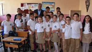 Narlıdere'de eğitime destek... Başkan Engin: "Amacımız tüm öğrencilerimizin eksiklerini tamamlamak”