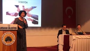 Neptün Soyer, Ardahan'dan tohum-takas şenliği sözü aldı