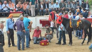 Ödemiş'de rahvan at yarışları düzenlendi