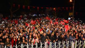 Torbalı Cumhuriyet'i Zakkum'la kutladı