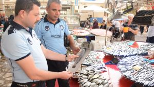Torbalı'da zabıta ekiplerinden denetim