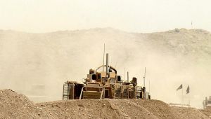 Afganistan'da ABD konvoyuna intihar saldırısı