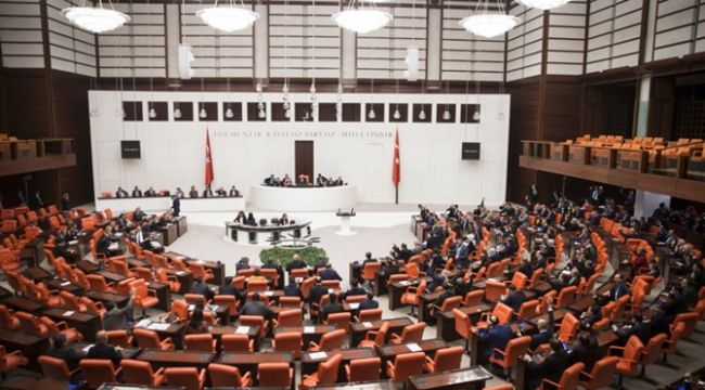 AKP'nin Meclisteki koltuk sayısı düştü!