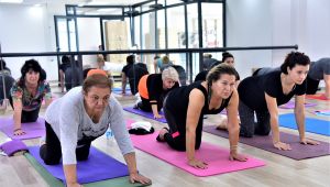 Bornova'da stresin ilacı: Yoga