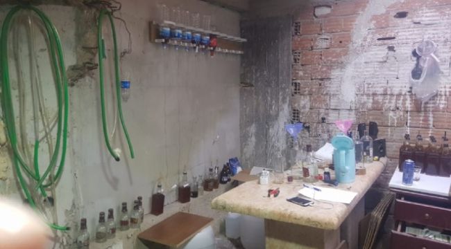 Buca'da sahte içki operasyonu!