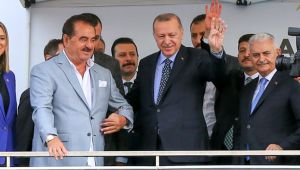 Erdoğan'ı yanlış anlayan Tatlıses'in anısı alandakileri güldürdü