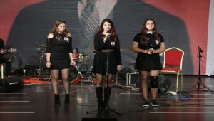 Güzelbahçeli gençlerden Atatürk'ün sevdiği şarkılar