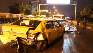 İzmir'de feci kaza... 9 kişi yaralandı!