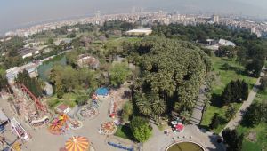 İzmir'in tarihi simgesi Kültürpark'ta tahliyeler başladı