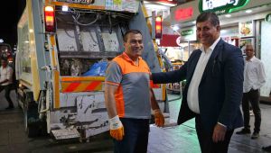 Karşıyaka’da gece gündüz çöp mesaisi