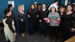 Karşıyaka'dan otizmli çocuklara destek mesajı