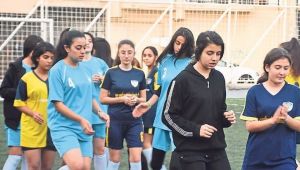 Deplasmana gidebilmek için yardım bekliyorlar