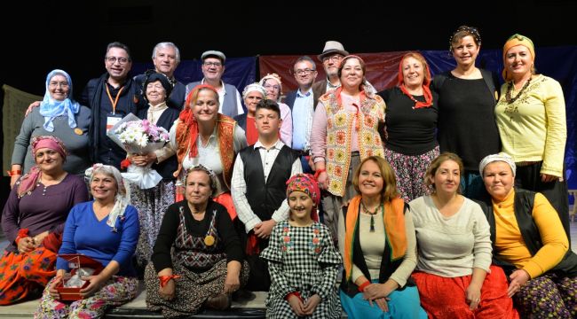 Düğün ya da Davul” oyunu Menemen de sahnelendi