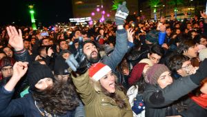 İzmir yeni yıla müzikle merhaba diyor
