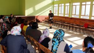 Kadın Danışma Merkezi’nden bilgilendirme toplantıları “365 gün eşitlik, saygı ve adalet”