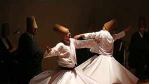 Karşıyaka'da Mevlâna gecesi