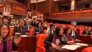 Mecliste Soylu’ya Las Tesis protestosu