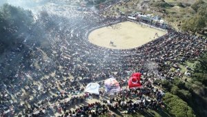 38. Uluslararası Devecilik Festivali'ne binlerce kişi akın etti