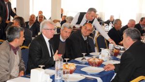 Başkan Eriş’ten muhtarlarla değerlendirme toplantısı
