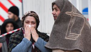 Geceyi dışarda geçirdiler: Çok büyük bir korku yarattı