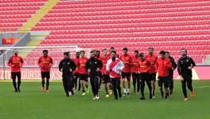 Göztepe, yeni stadında ilk antrenmanını yaptı