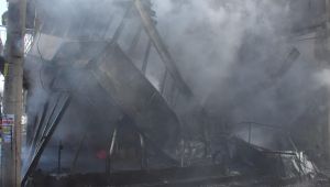 İzmir'de korkutan yangın!