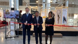 İzmir'de "Moda Devrimi" sergisi