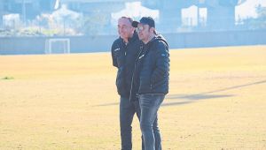 Karşıyaka'da transfer seferberliği! İkna çalışmalarına başlandı!