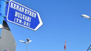 Kenan Evren ismi tabeladan silindi, haritadan silinemedi!