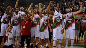 Pınar Karşıyaka lideri konuk ediyor!