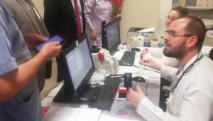 Başkan Özgür Yıldırım: "Sağlık çalışanlarını hedef gösteriyorsunuz"