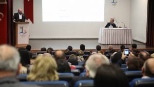 Bayraklı'da yerel yönetim ve eğitim politikaları tartışıldı