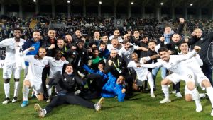 Bornova, Altay’a da uğurlu geldi: 3’te 3