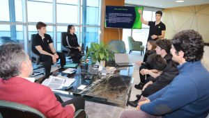 Çevreci öğrenciler Sandal'a projelerini anlattı