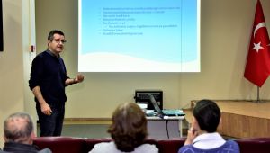 Dr. Can Akgündüz: “Hiç bir ilaç masum değil”