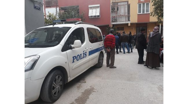 Genç kadın banyoda ölü bulundu