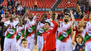 Gruplardaki son maçta Türk derbisi!