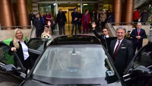  ‘Herşeyiniz bizden’ projesi kapsamında evlenen çiftin nikahını Başkan İduğ kıydı