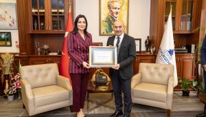 İzmir Büyükşehir Belediyesi'nden Kalite Yolculuğunda Önemli Bir Adım