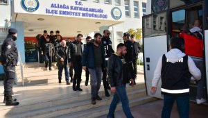 İzmir merkezli büyük göçmen kaçakçılığı operasyonu: 26 tutuklama kararı