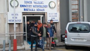 İzmir merkezli FETÖ operasyonunda 60 şüpheli adliyeye sevk edildi