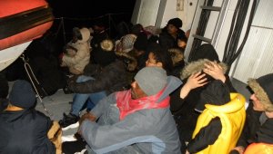 İzmir'de 98 kaçak göçmen yakalandı