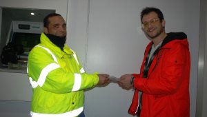 İzmir'de belediye personelinden örnek davranış: Bankamatikte bulduğu parayı teslim etti